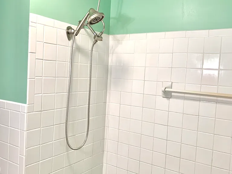 108 Westwood Dr — Photo 24