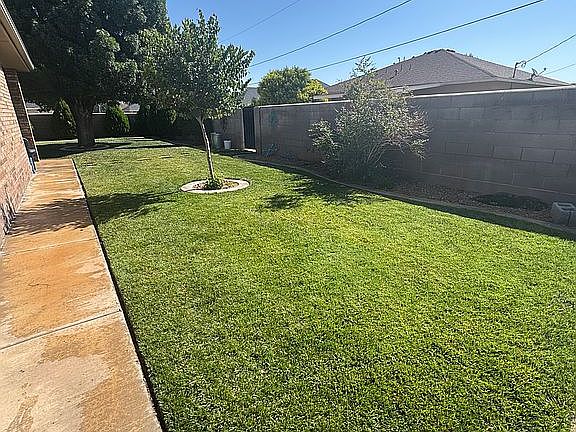 4th image of 1407 Adams Dr