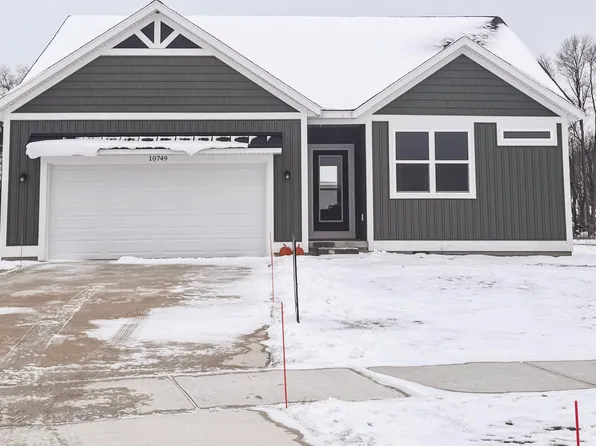 10749 Melanie Dr, Allendale, MI 49401