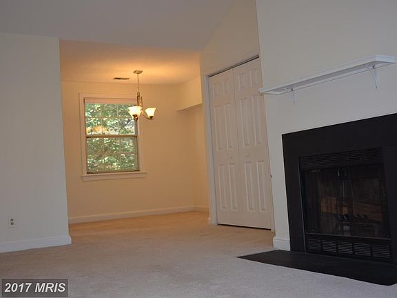 5th image of 2511 Arlington Blvd #29
