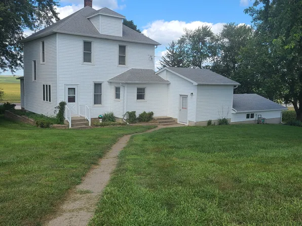 19070 Ivy Ave, Carroll, IA 51401