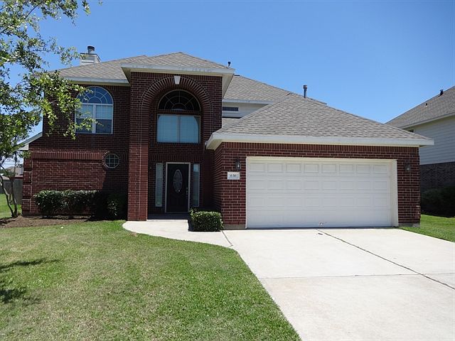 1st image of 636 29th Ave N #0