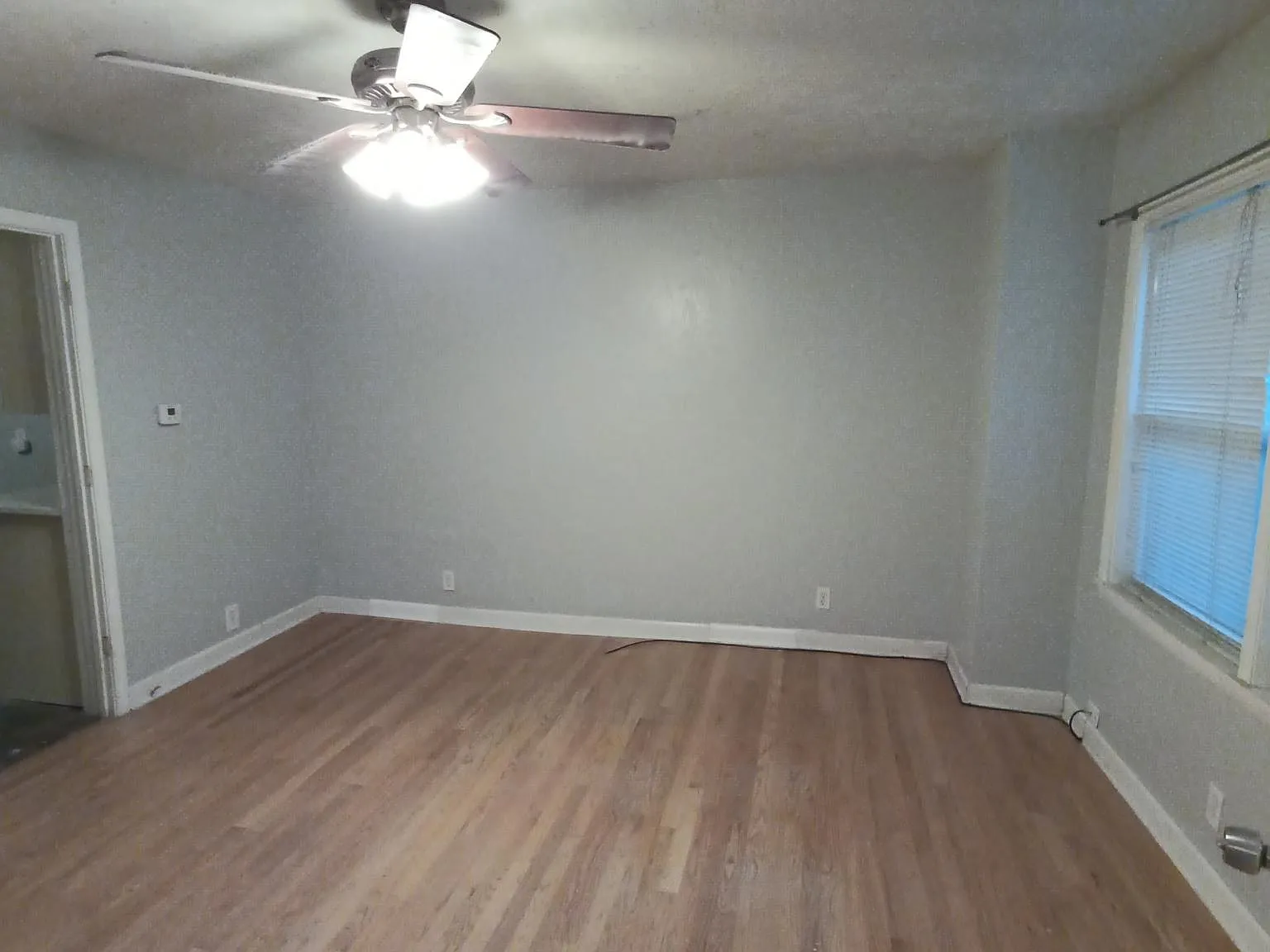 3922 N Ashland Ave — Photo 3