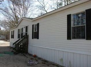 1630 Shaw Rd, Saint Pauls, NC 28384
