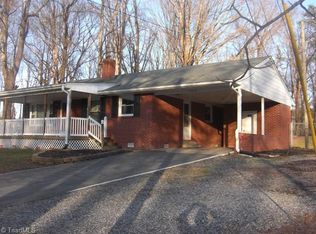 4619 Devoe Rd, Winston Salem, NC 27107