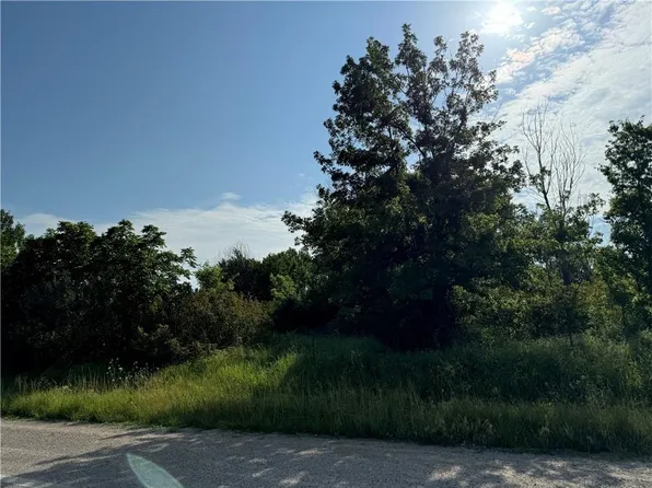 4020 Scott Rd, Parsons, KS 67357