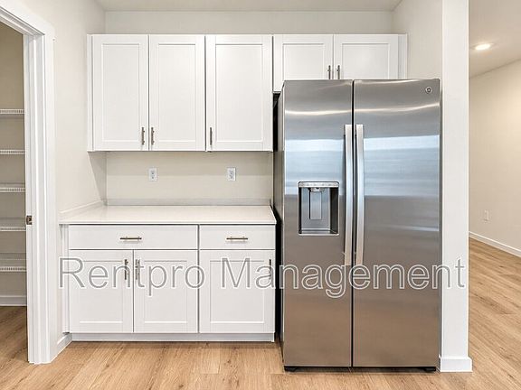 4th image of 7337 Rainbow Bay Pl