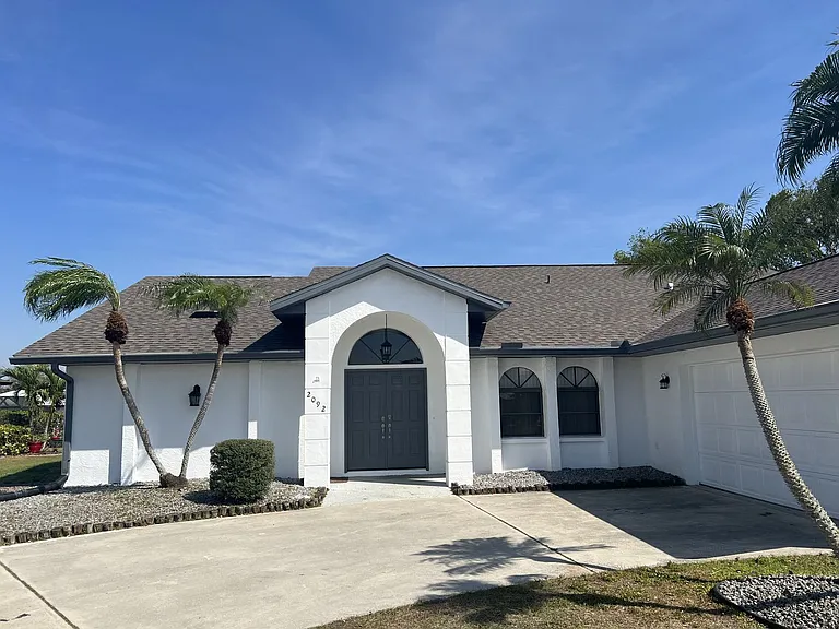 2092 Rio De Janeiro Ave — Photo 30