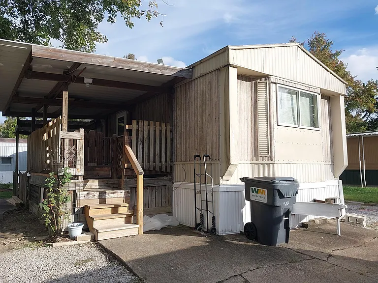 Pleasant Ridge — Photo 16