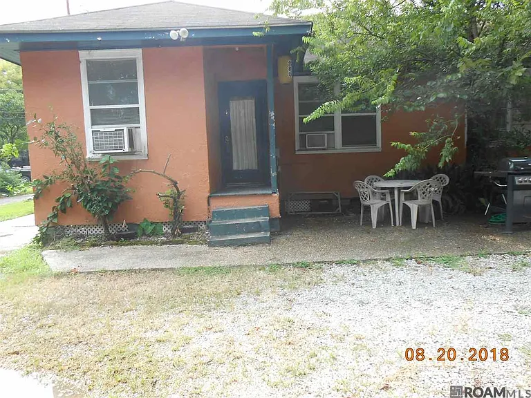 2148 Stanford Ave — Photo 12
