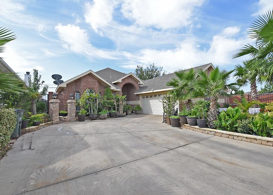 1st image of 12 Kauai Dr