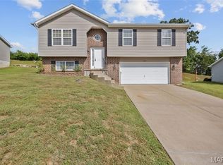 1015 Leafglen St, Imperial, MO