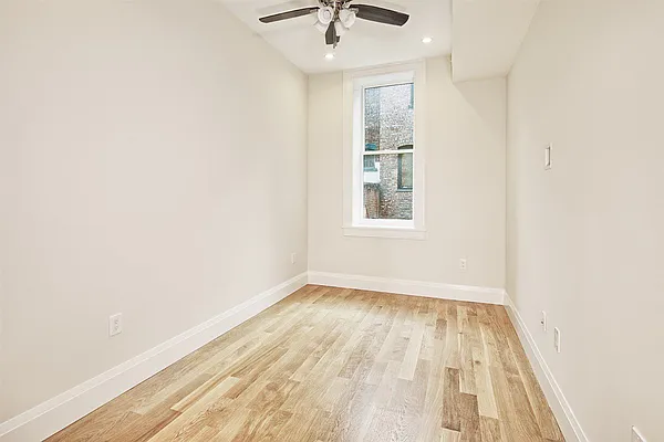 Rented by null | media 4