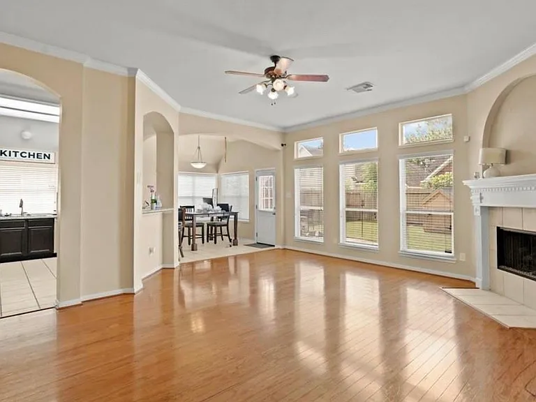 3106 Valley Ct — Photo 10
