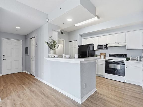 5th image of 4670 Saint Croix LN #627