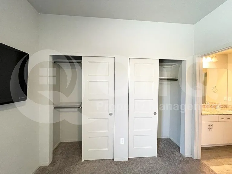 833 E Park Modern Dr — Photo 14