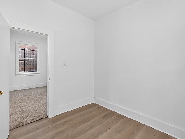 811 W Grand Ave #A — Photo 18
