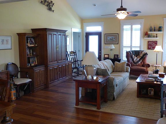 3rd image of 367 Marble Bluff Dr