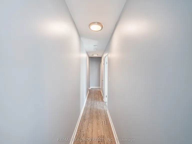 218 King St E #320 — Photo 18