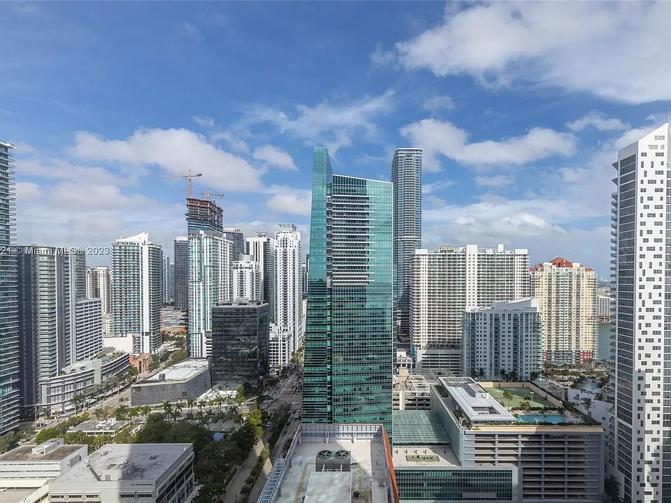 1435 Brickell Ave #3112