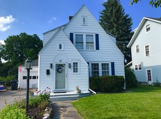 20 Pearl St, Rouses Pt, NY 12979