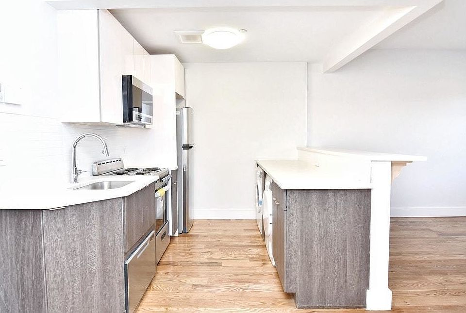1st image of 10 W 132nd St #3C
