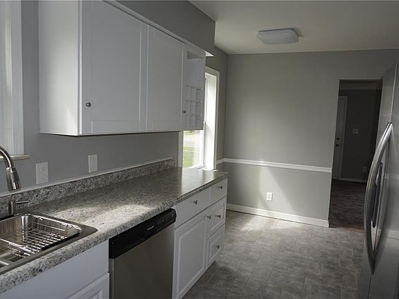 2nd image of 5735 E 139th St