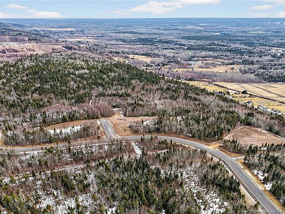 2nd image of 345 Timberline Rd