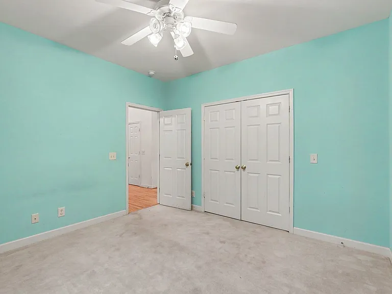 10 Piper Pl — Photo 4