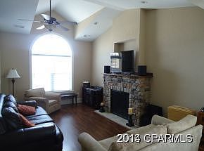 3rd image of 2013 A Croyden Cir