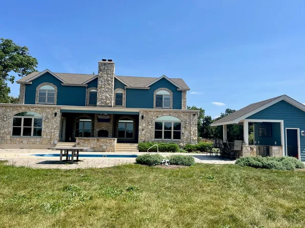 25630 W Dressel Rd, Antioch, IL 60002