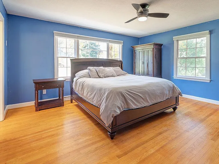 22 Greenleaf Cir — Photo 9