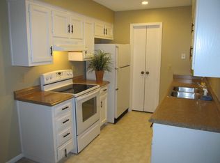 12727 W 110th Ter, Overland Park, KS 66210