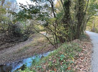 N Fern Lake Rd, Dennison, IL 62423