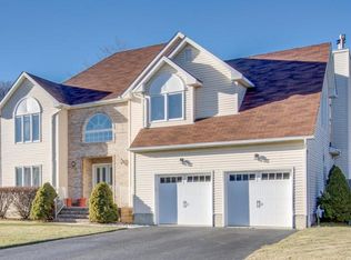 56 Jamestown Rd, Eatontown, NJ 07724