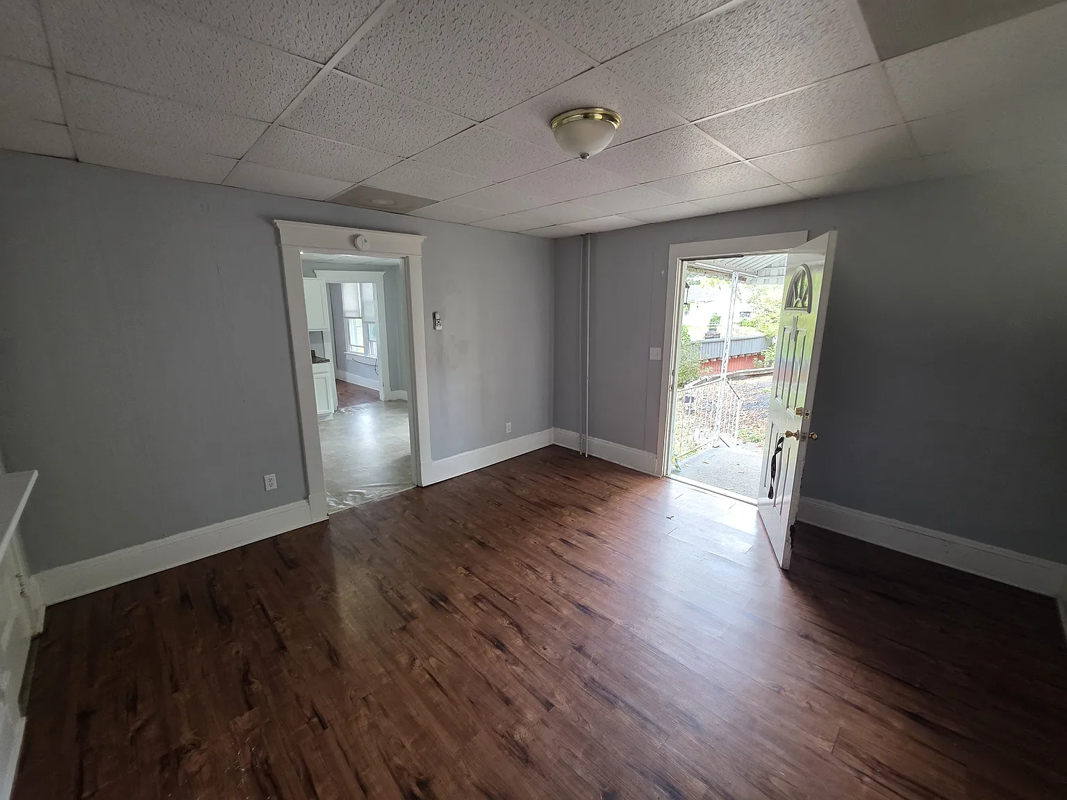 1 bed, 400 sqft, $750 — Photo 1