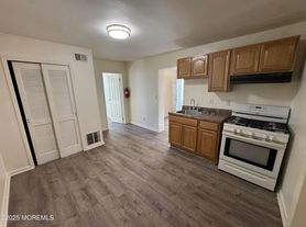 724 Cortlandt St, Perth Amboy, NJ