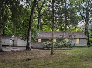 51374 Lilac Rd, South Bend, IN 46628