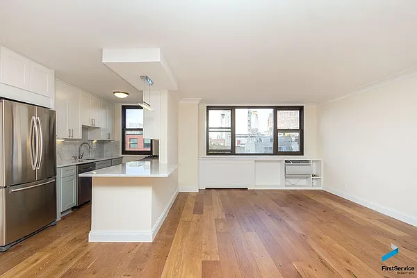 Sold by FirstService Realty (legacy) | media 9