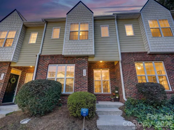 4460 Yoruk Forest Ln, Charlotte, NC 28211