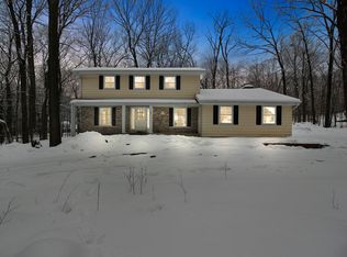 N75W22400 Chestnut Hill Rd, Lisbon, WI 53089