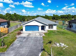 3761 39th Ave NE, Naples, FL 34120