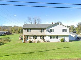 1367 Riverside Dr, Painesville, OH 44077