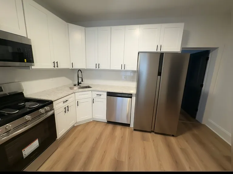 3242 N Etting St — Photo 3