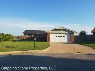 3221 SE Coachman Pl, Lawton, OK 73501