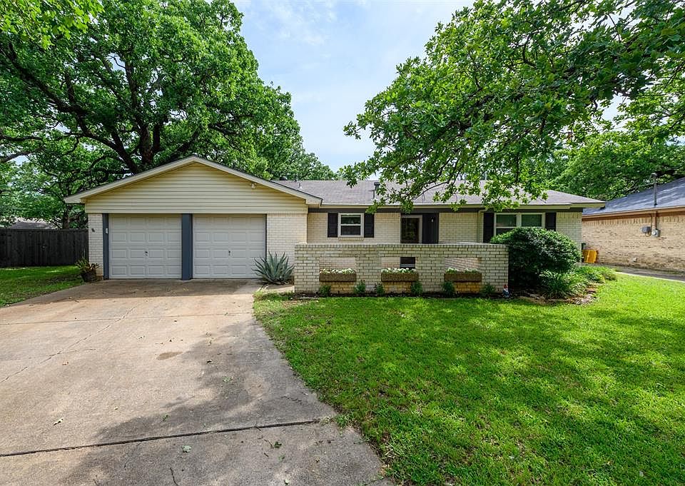 1st image of 3213 Bob O Link Ln