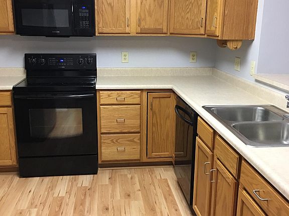 2nd image of 1548 Butler Ct #1548