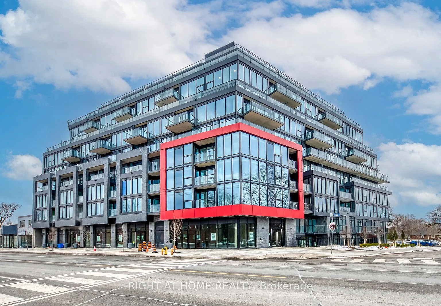 2 Manderley Dr — Photo 1