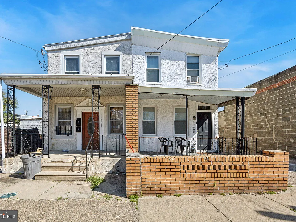 6107 Noble St #2