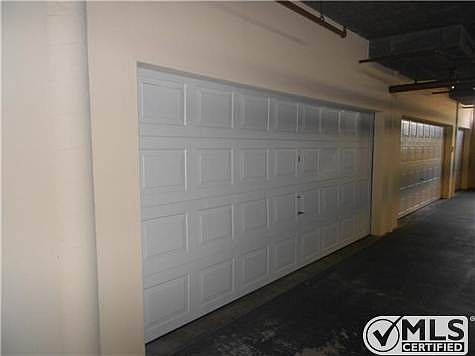 4th image of 450 N Horne St Unit E42